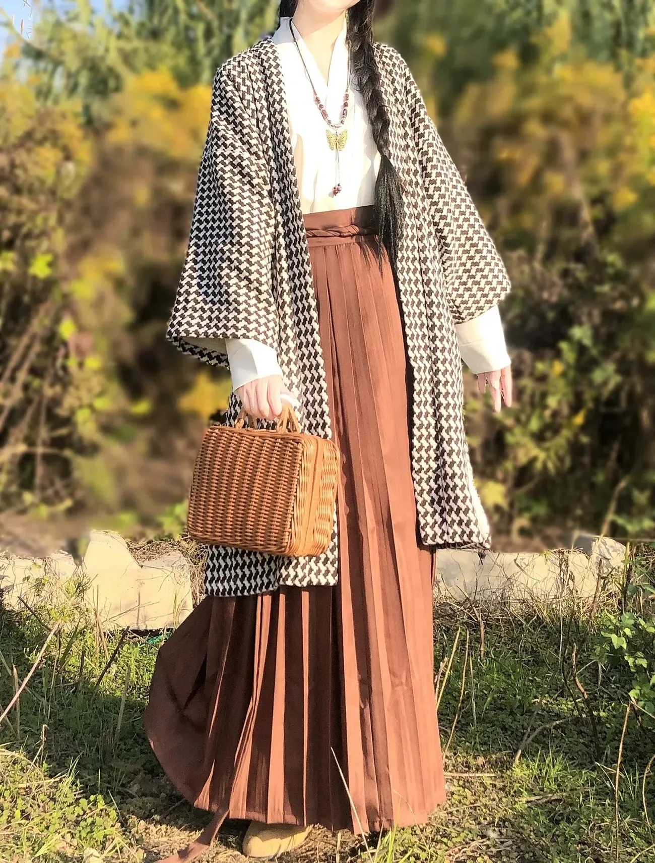 

Winter Fashion Hanfu Improved Han Style Female Song Dynasty Pleated Skirt Thickened With Velvet Daily Style