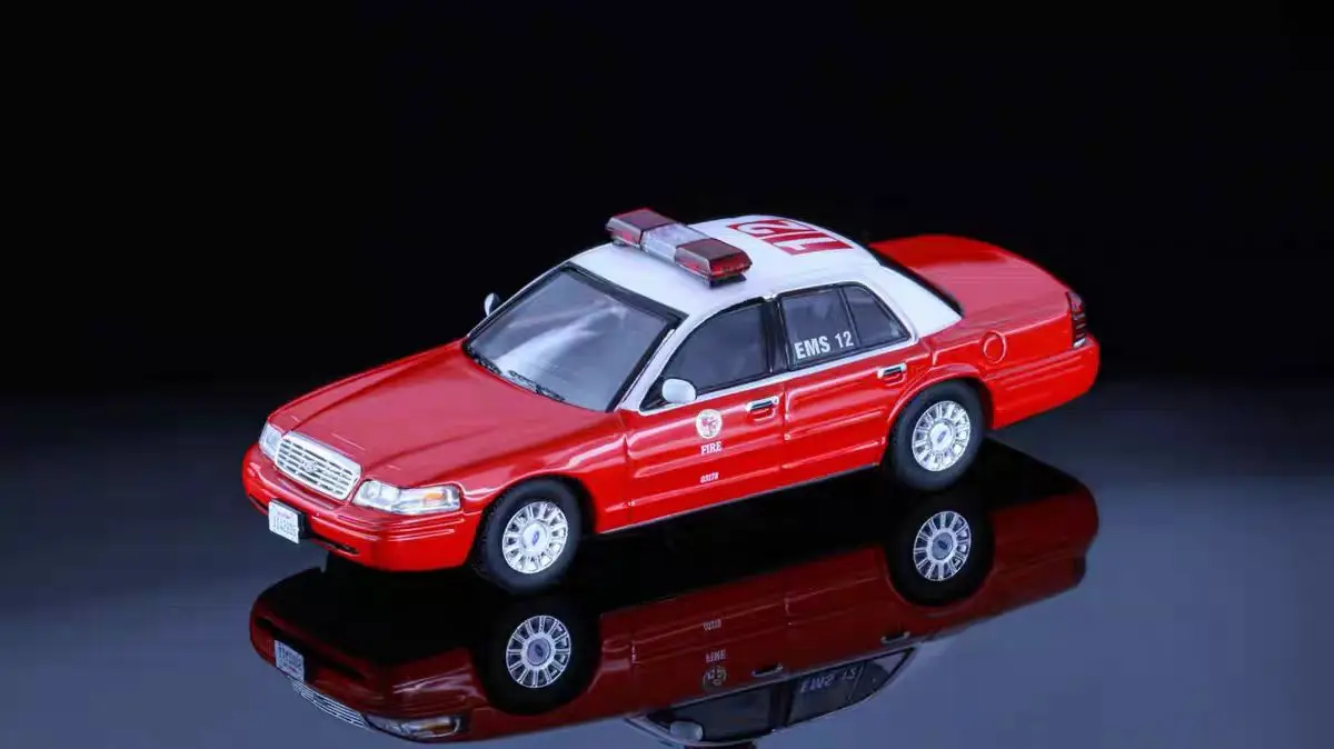 Modellino Taxi Los Angeles 1:64 Rollin Crown Victoria, Auto Pressofuso Per Collezionisti