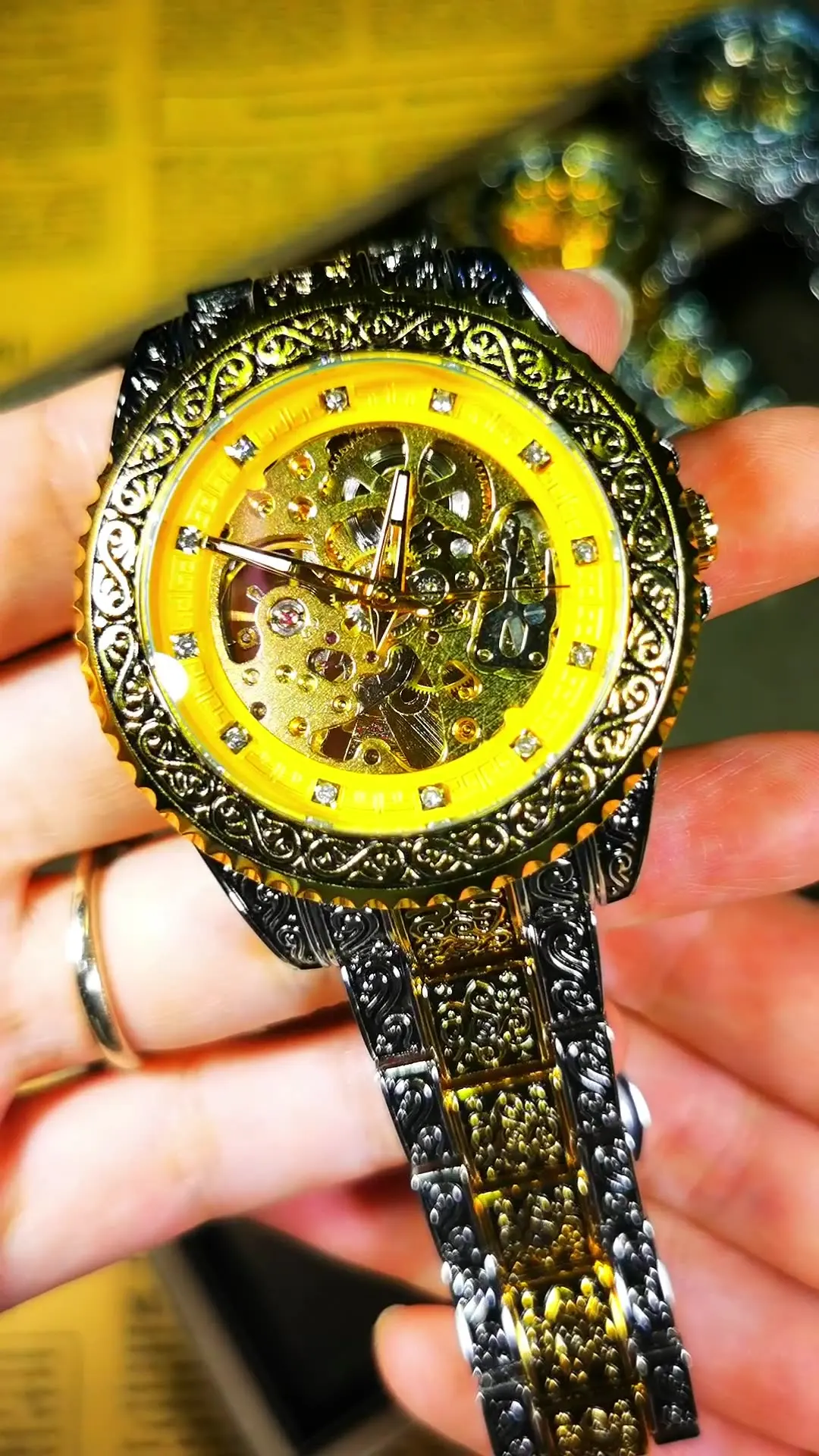 Orologio meccanico completamente automatico da uomo, design unico