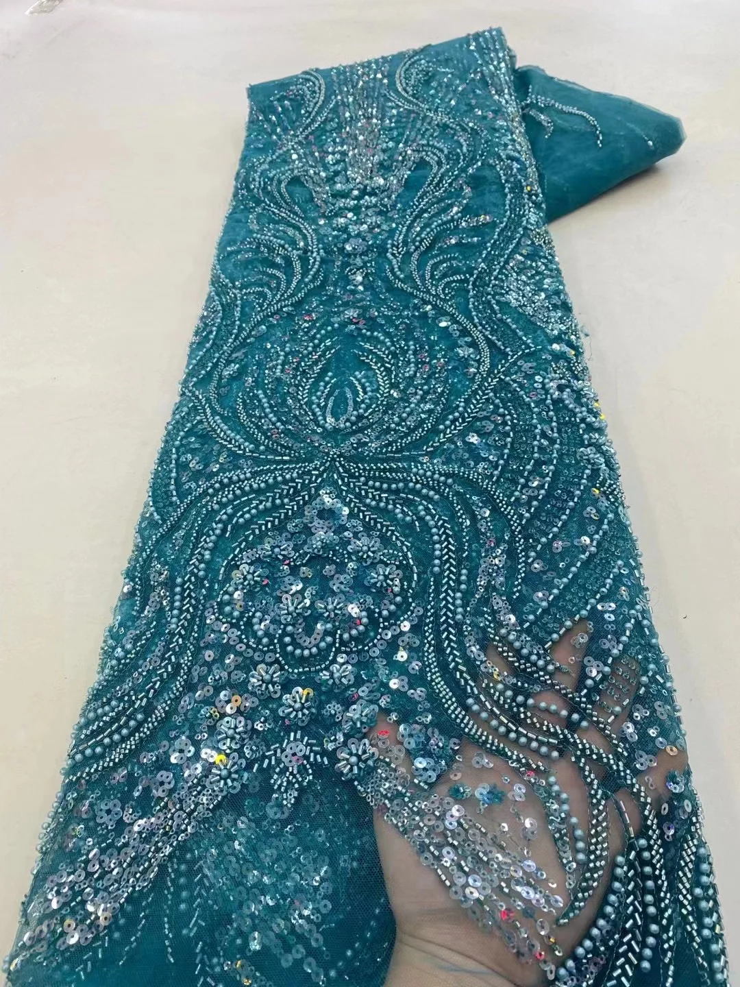 

Роскошная африканская французская сетчатая вышивка, 3D блестки ручной работы, Нигерия, бисерная кружевная ткань для фотографий