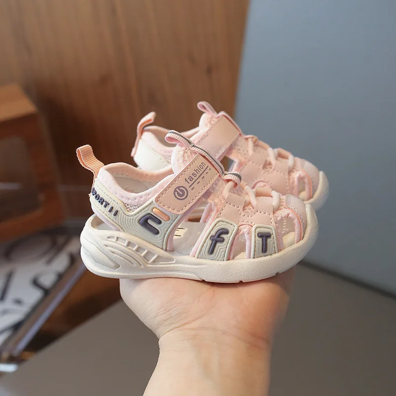  샌들 여름 작은 어린이 신발 소년 스포츠 샌들 어린이 닫기 샌들 핑크 그레이 통기성 소녀 비치 샌들