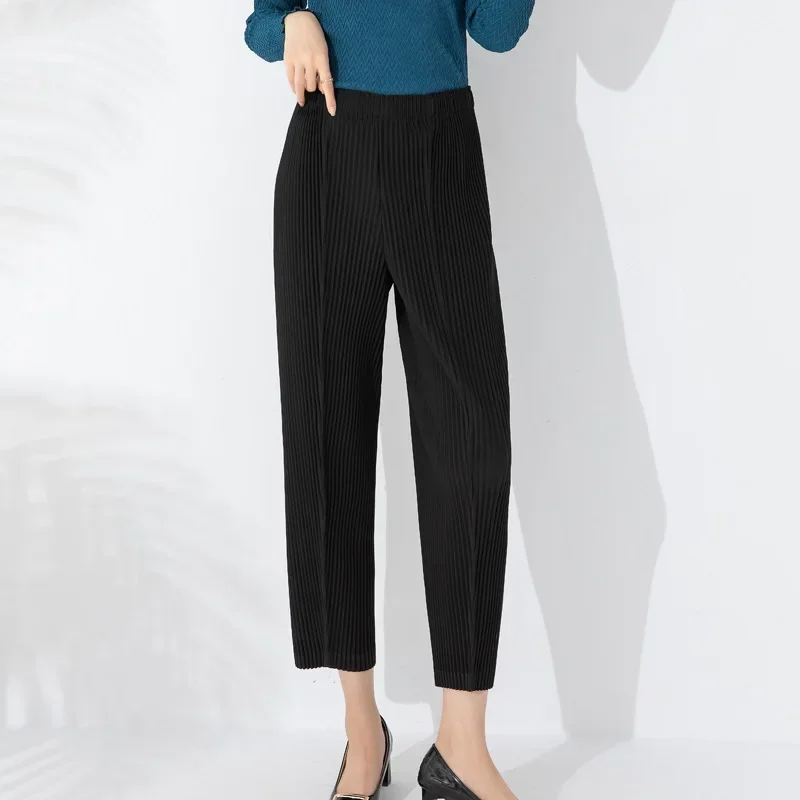 Miyake Pleated Casual Pants Women's 2023 Autumn and Winter New Loose Large Size Solid Color High Waist Straight Nine-point Pants