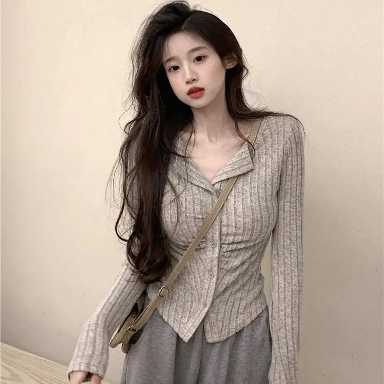

Knitted Women's Autumn Long Sleeved Lapel Cardigan Top