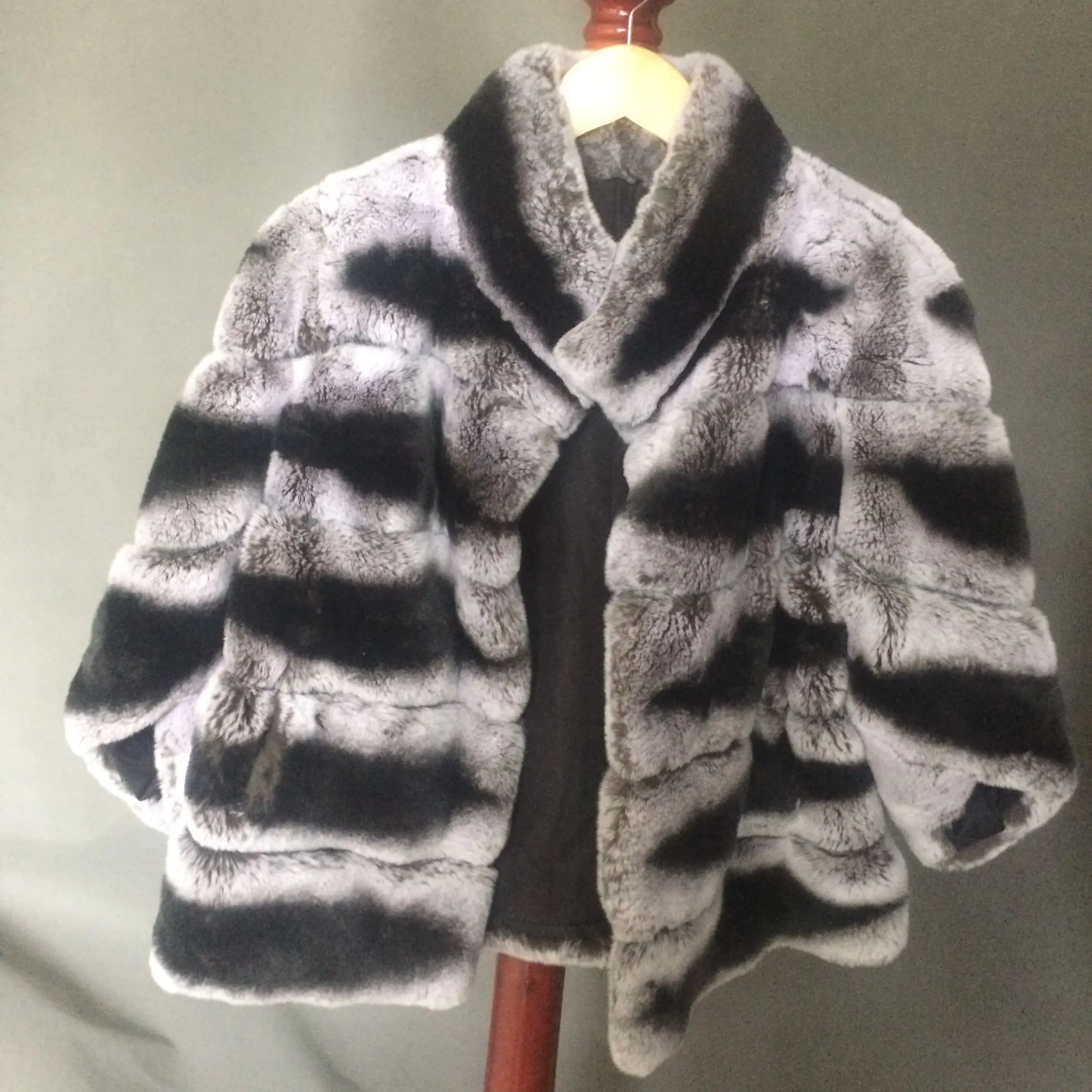 half sleeve striped rex rabbit fur lapel chinchilla coat 1907013