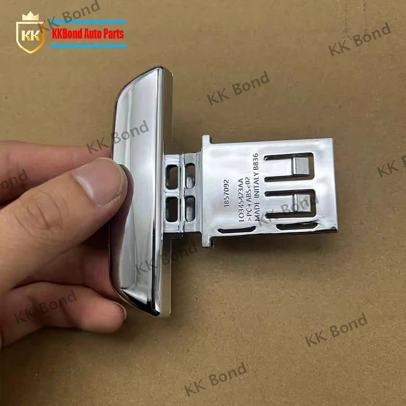 마세라티 콰트로포르테 기블리용 후방 중앙 팔걸이 박스 전기 도금 버튼, 핸들 673000719