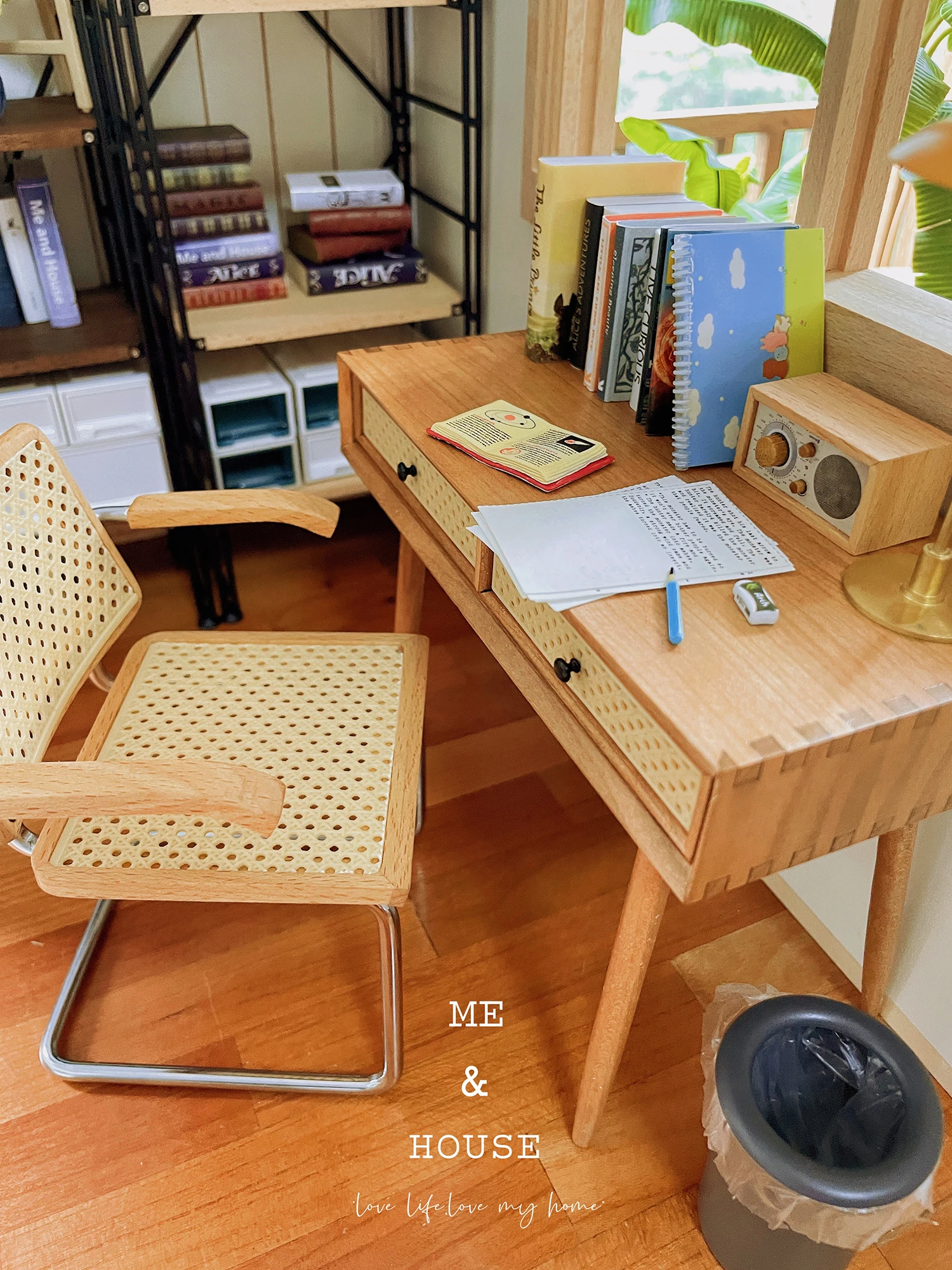 1/6 bjd ob11 miniature dollhouse furniture Mini model desk/solid wood table/double drawer table 5