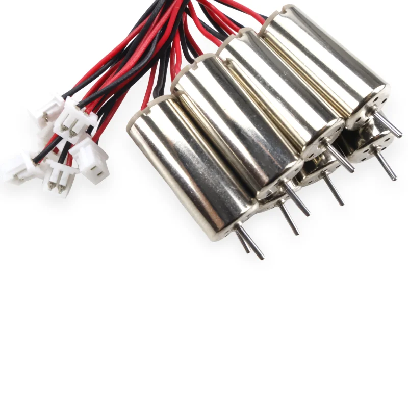 Moteur Drone FPV Micro 716 installé sur un bras de drone, montrant sa taille compacte