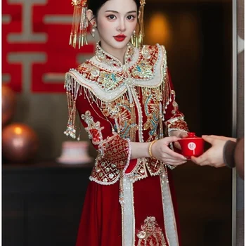 New velvet heavy industry shoulder style Chinese wedding dress