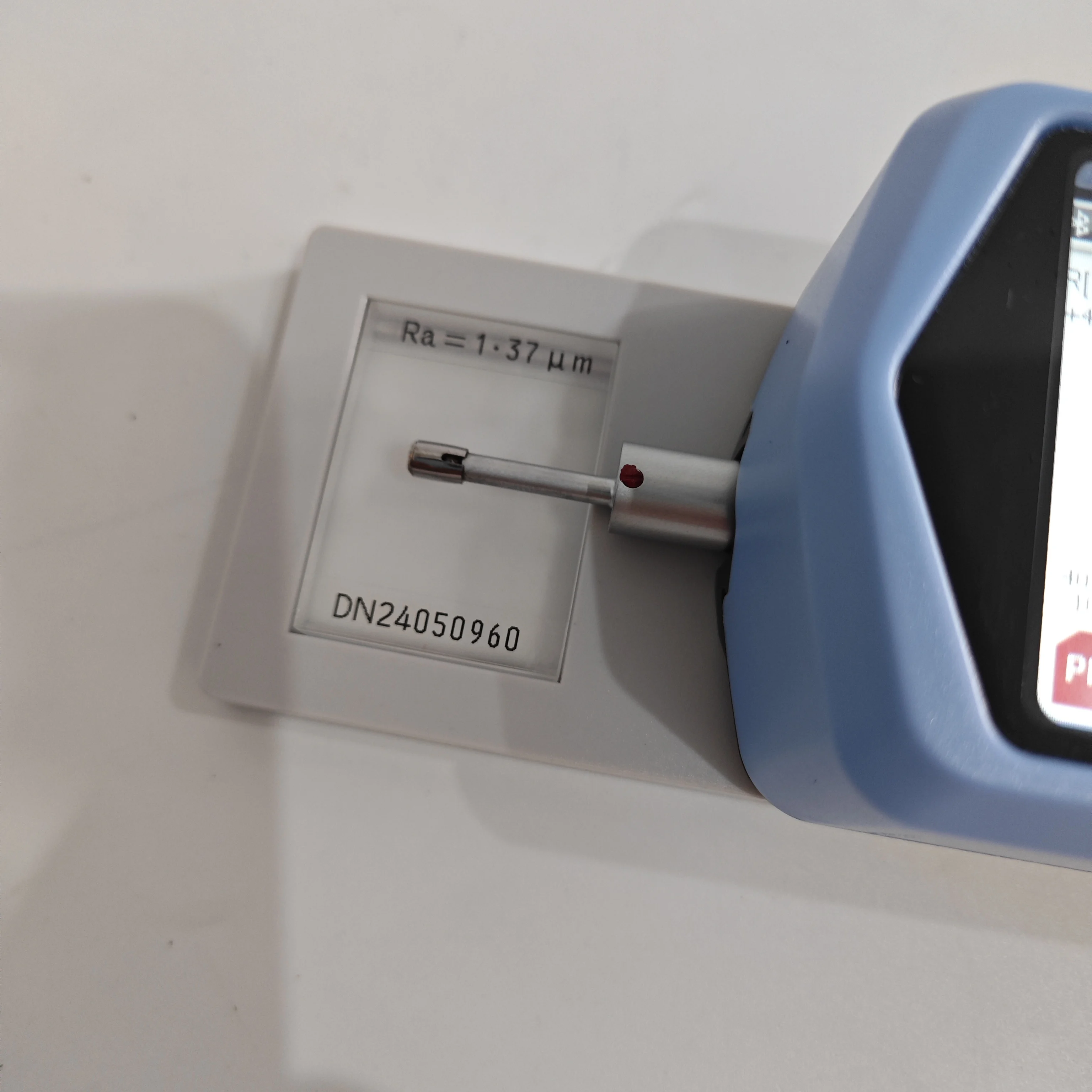 Portable Surface Roughness Tester Meter Gauge Surface Profile Tester Accuracy 0.001um
