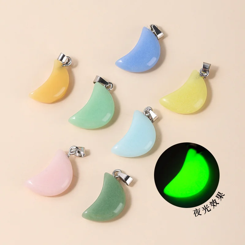 

50pcs 20x10x6MM Crescent Moon Luminous Stone Pendant Blue Green Glow Light In The Dark Beads for Jewelry Making