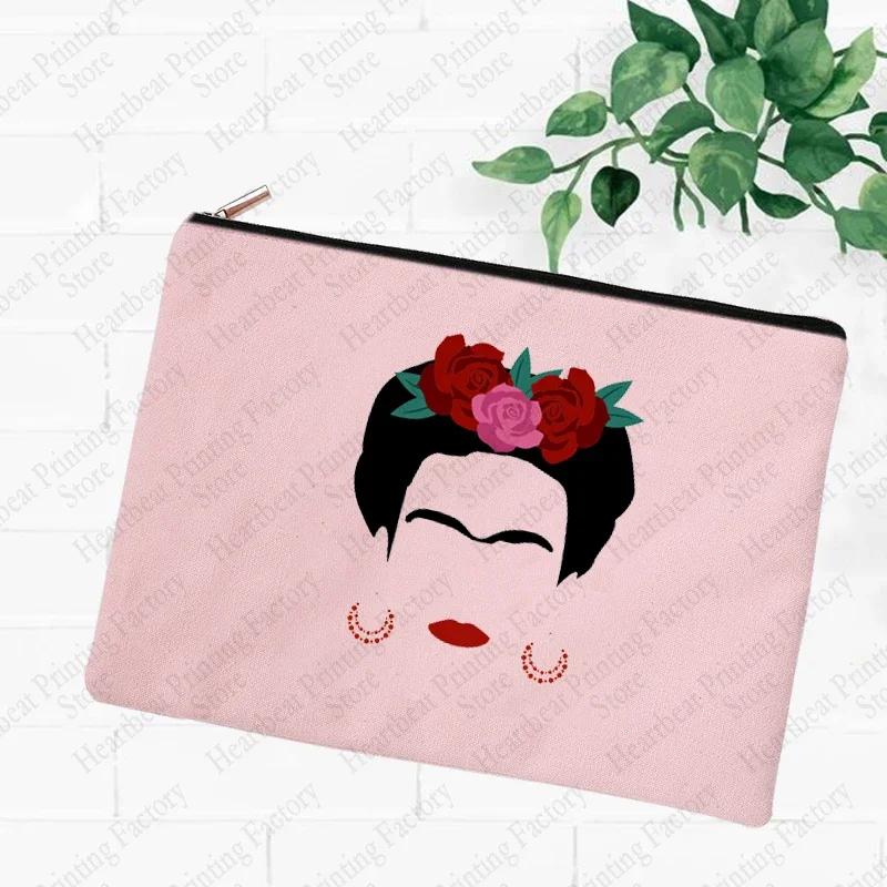 Vibrant 'A Besos Entiendo a Veces' Cosmetic Bag - Travel Toiletries Organizer & Makeup Pouch