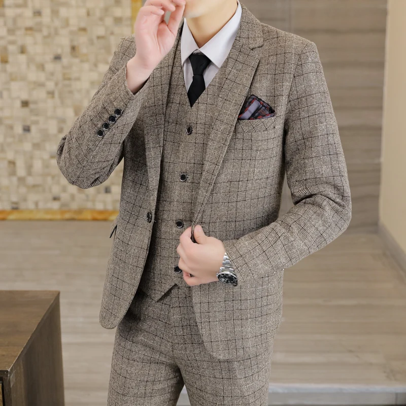 Men's Slim Fit Business Suit Three-Piece Set Stylish Vest Trousers Wedding Gentleman's Ensemble Handsome Professional Attire