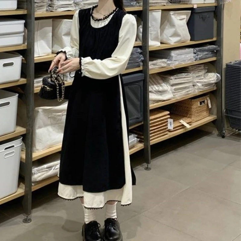 

2024 Spring New Large French Waist Pulling Dress for Women with Pear Shape, Slim Shape, and Slim Temperament. Two Piece Fitted V