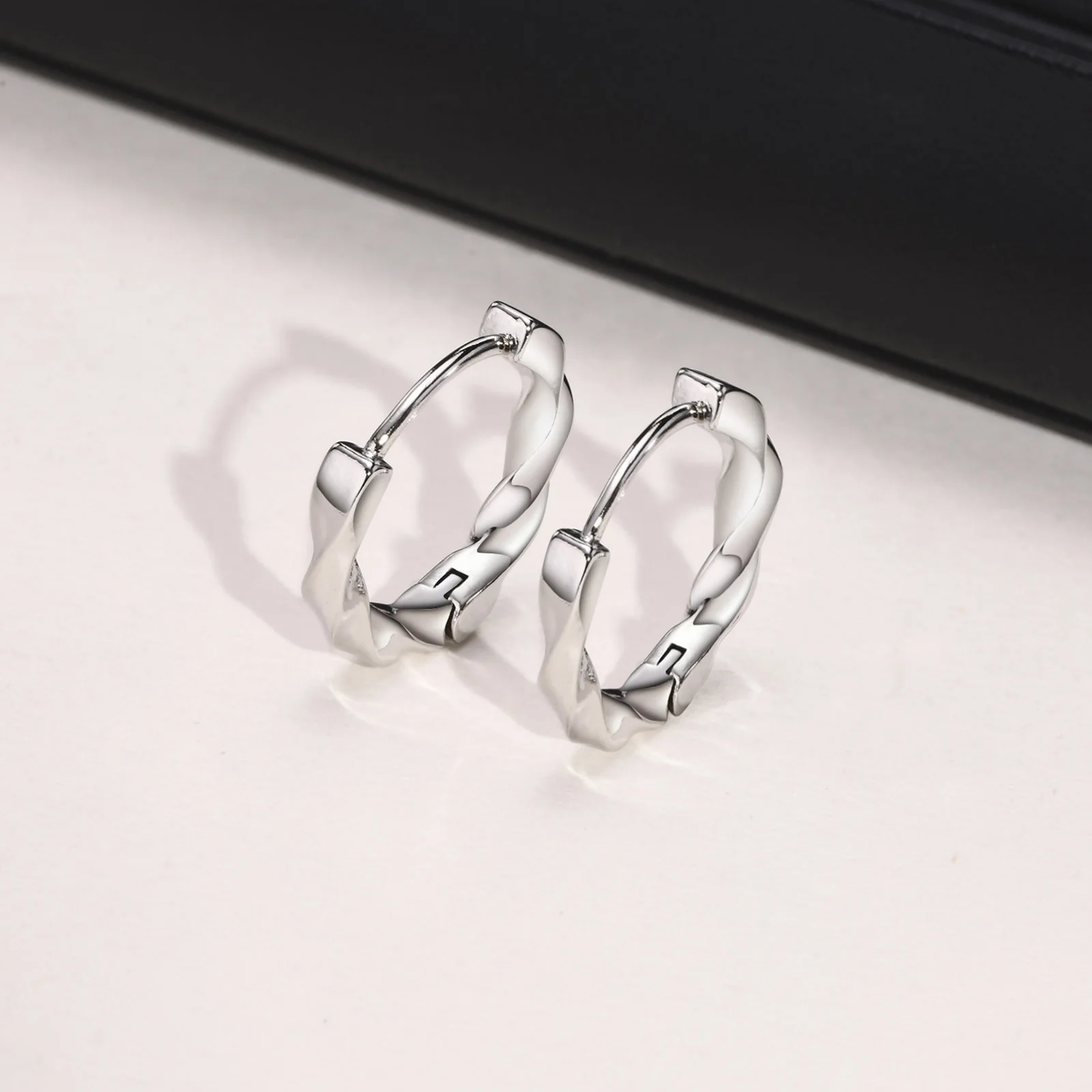 Men's Twisted Mobius Hoop Huggie Earrings,Minimalist Metal Geometrical Strip Earring Jewelry Gift to Him