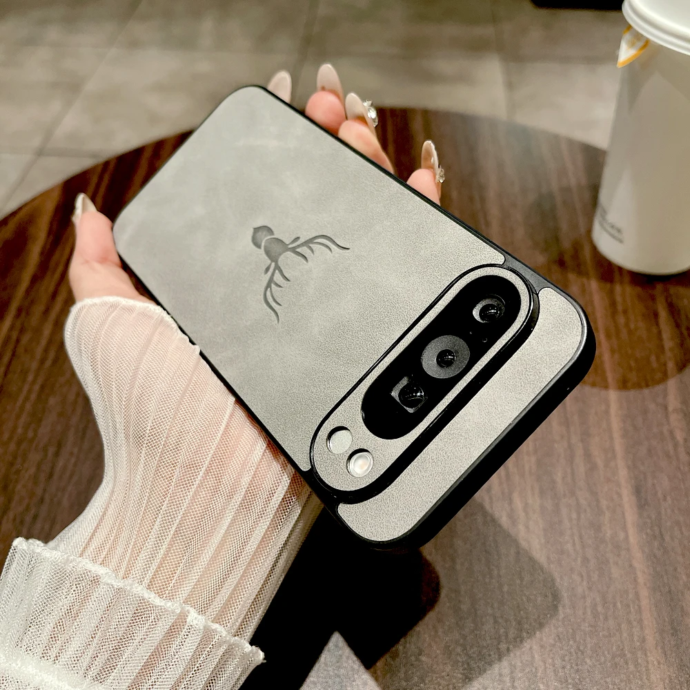 Elegant Retro Leather Phone Case - Premium Vintage Design Cover