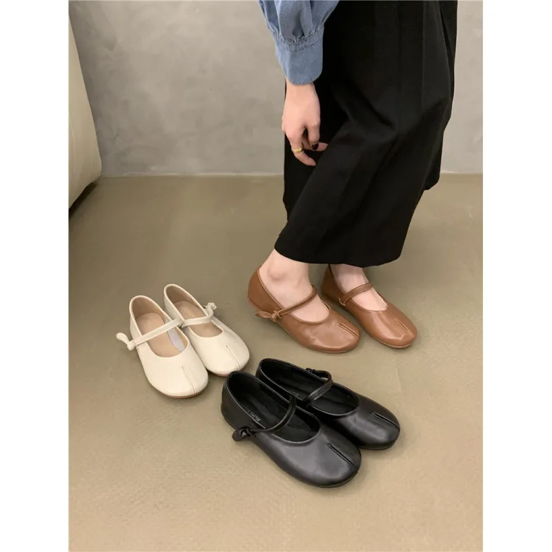 

Korean Shoes Autumn Soft Round Toe Shallow Mouth Female Footwear Casual Sneaker 2024 Fall New Summer Dress Lace-Up Leisure Fashi