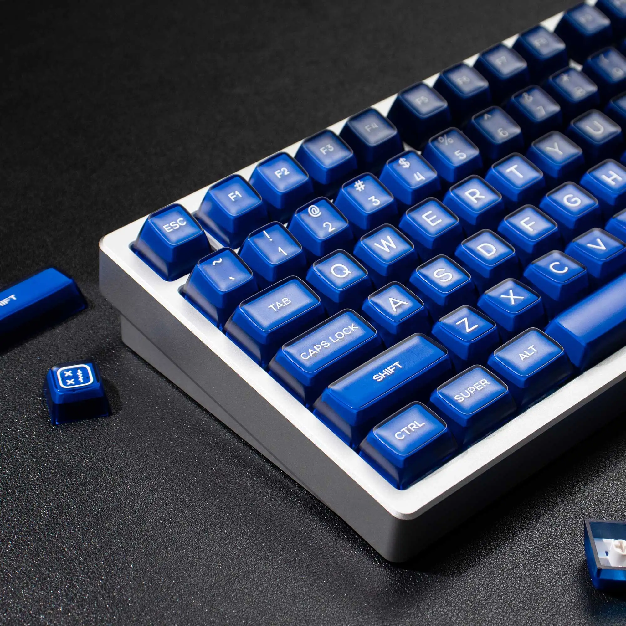 142 keys Double Shot Keycaps Klein Blue Translucent Keycaps SA