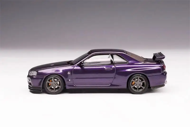 モーターヘリックス 1/64 日産 スカイライン GT-R R35 カスタム MOTORHELIX モーターヘリックス 1/64 NISSAN GT-R R35 50th