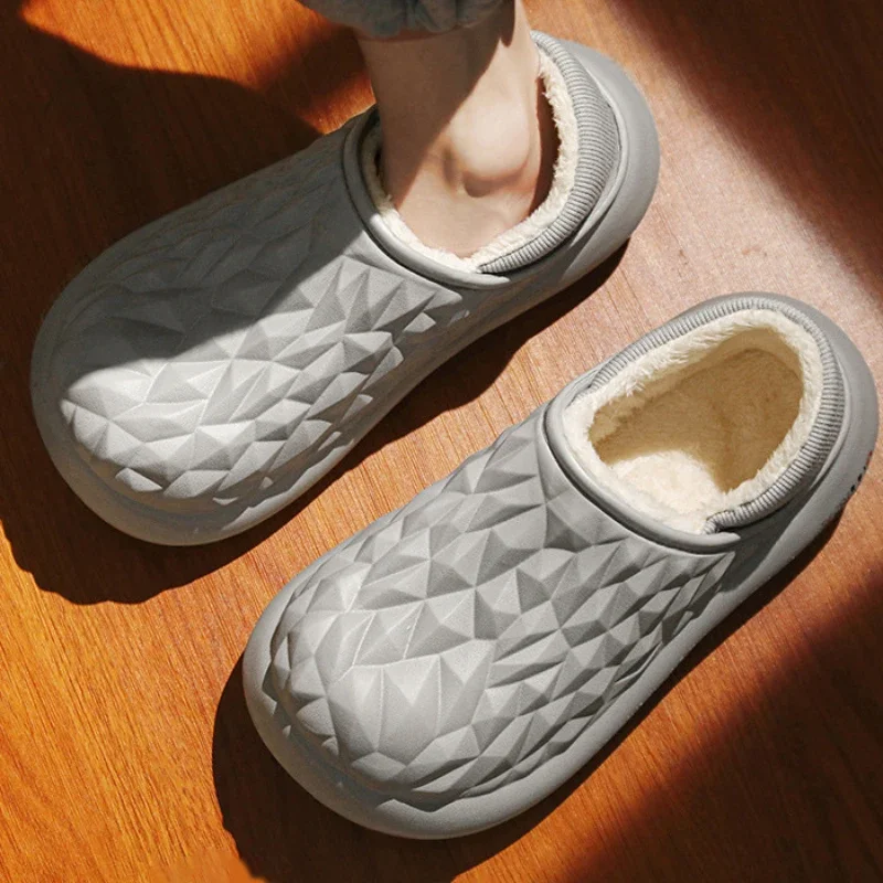 Winter Fashion Plush Couple Slippers for Woman Man Bread Shoes Winter Warm Thick Platform Waterproof Slippers Outdoor Home Shoes