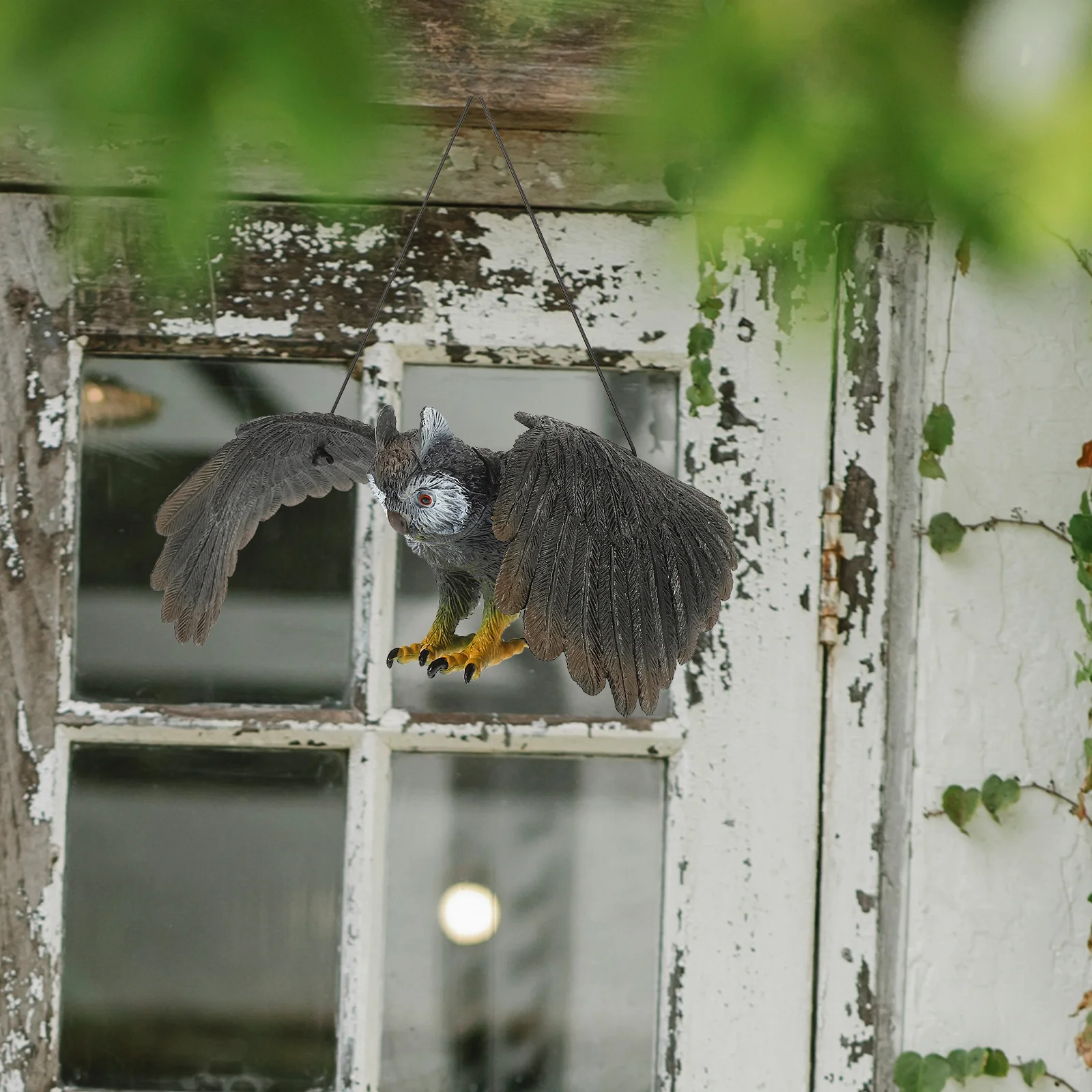 

Lawn Decorations Outdoor Owls to Frighten Birds Large Props Hanging Deterrents Plastic Decorative Craft Garden