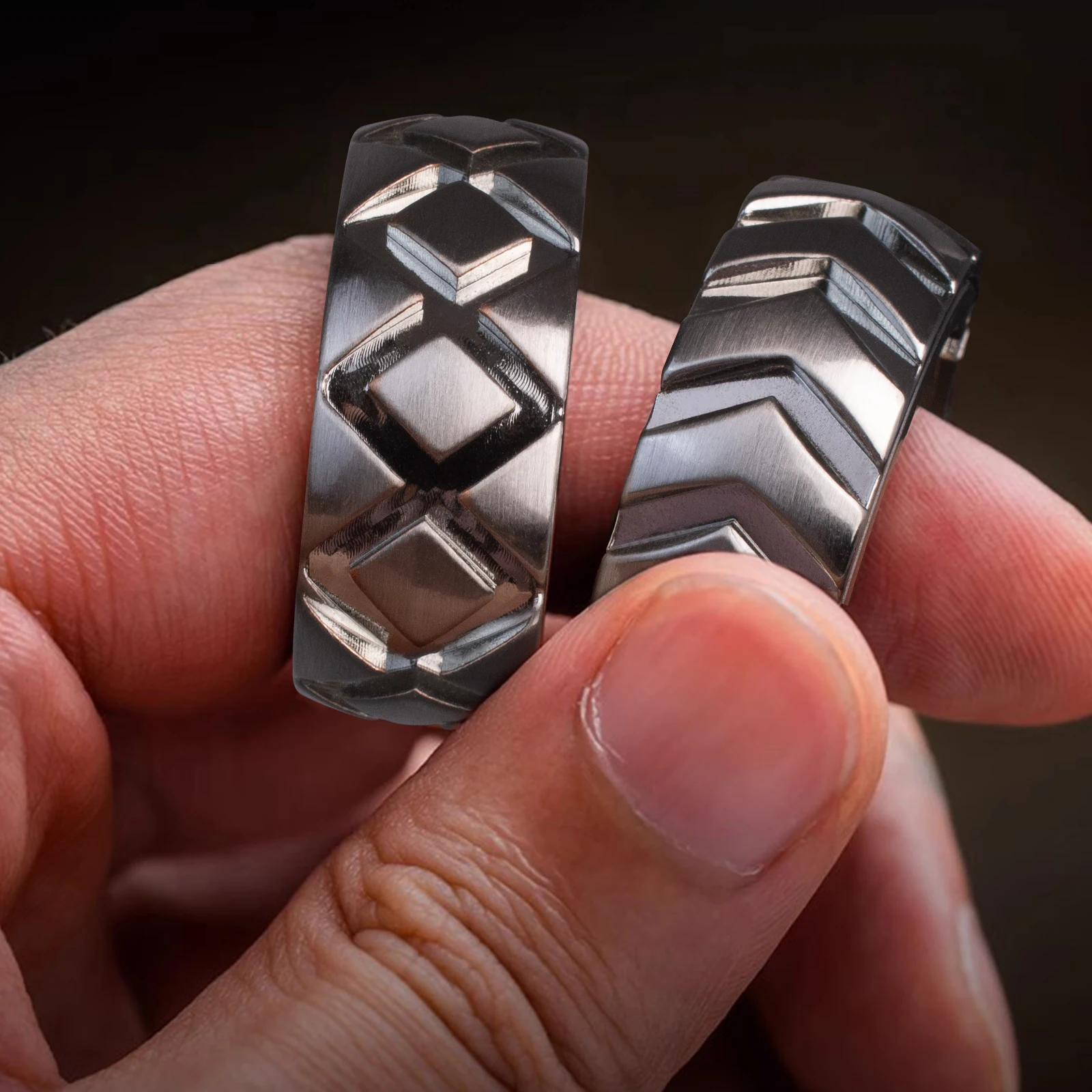 Metal Fidget Ring Fidget Toys Stress Relief Toy Magnetic slider Promotes Focus Clarity Portable Design Fidget Toy