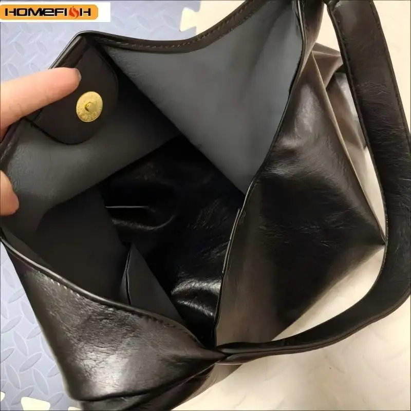 Tote bag image 3