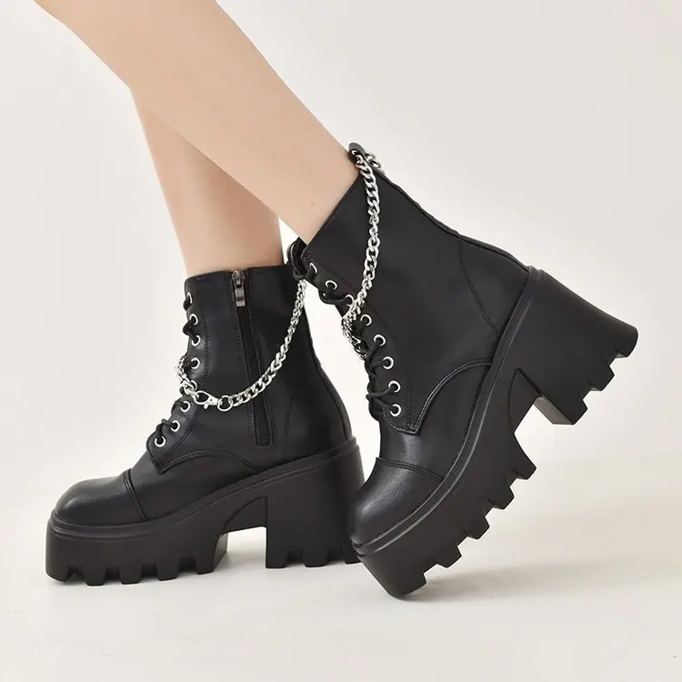 Women's Gothic Platform Boots With Chain And Rivet Decoration_voghion.com