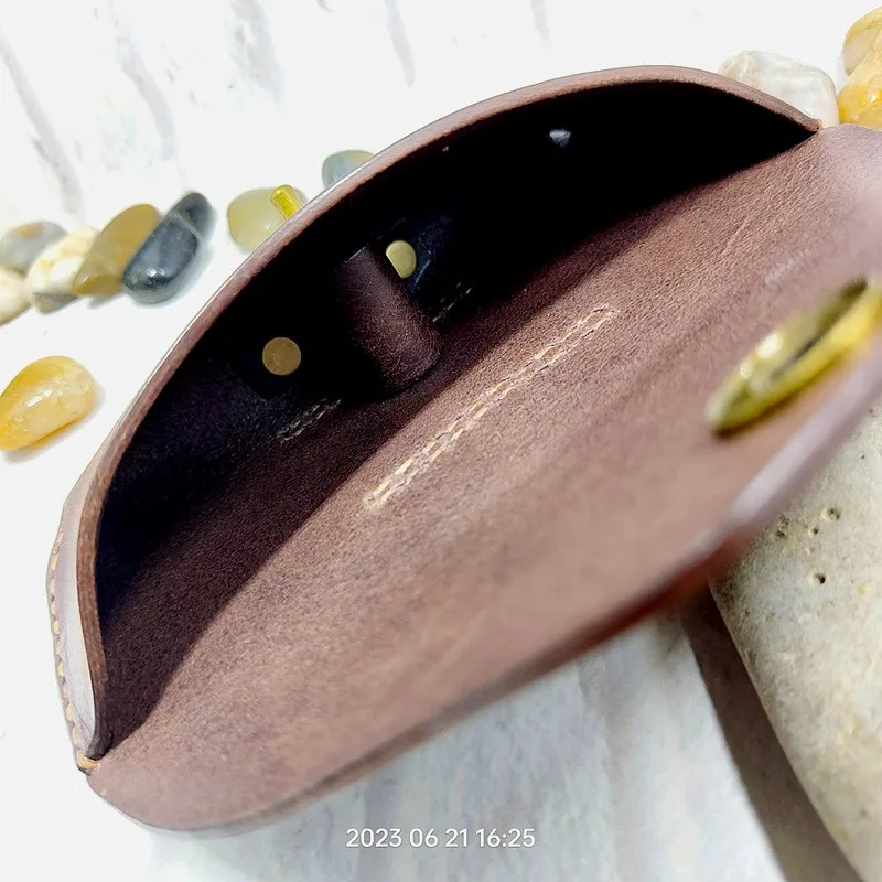 Рисунок 3 - Чехол для очков Blongk