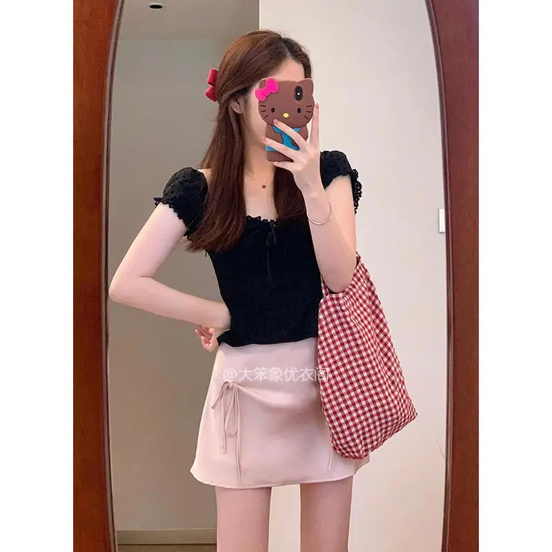 

Sweet girl square neck black short-sleeved Slim top + high waist A-line half-body skirt suit female 2024 summer new