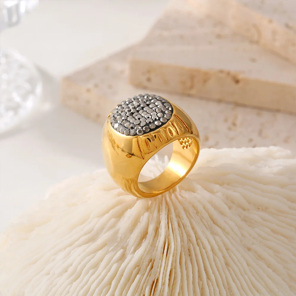 Strass lucidi di lusso Bellissimi anelli per le donne Anello in acciaio inossidabile impermeabile placcato oro Esagera il regalo dei gioielli con le dita - immagine 4