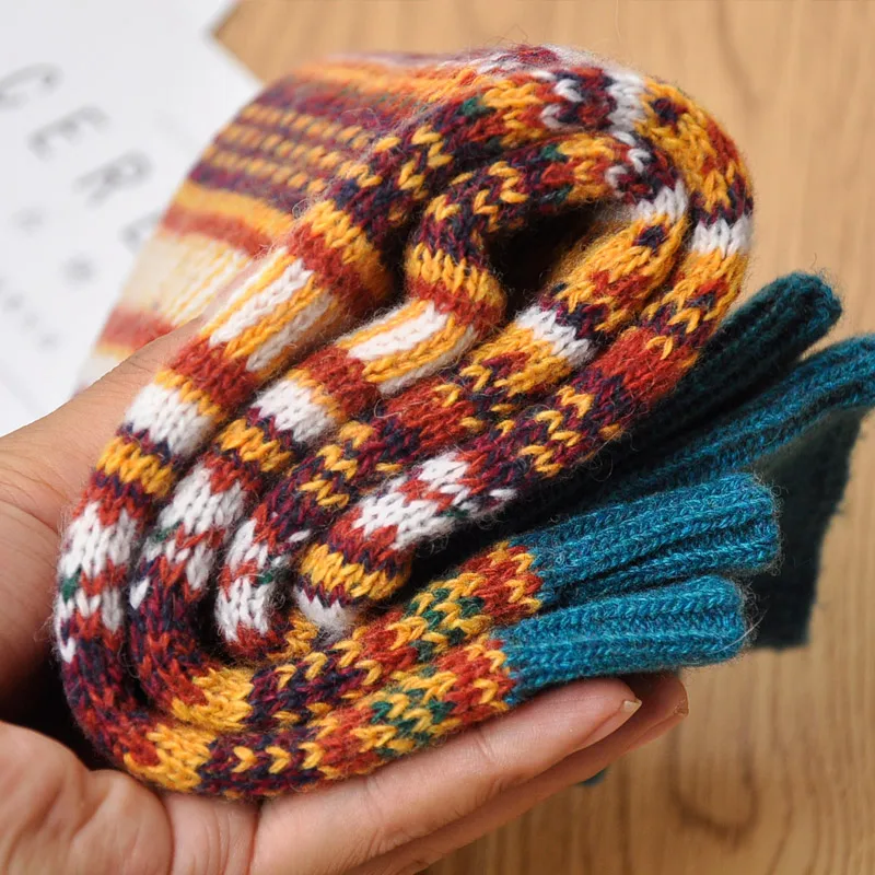 New Autumn And Winter Women's Korean Style Piled Socks Thickened Warm Leg Protecting Boots Short Mid-tube Wool Leg Cover