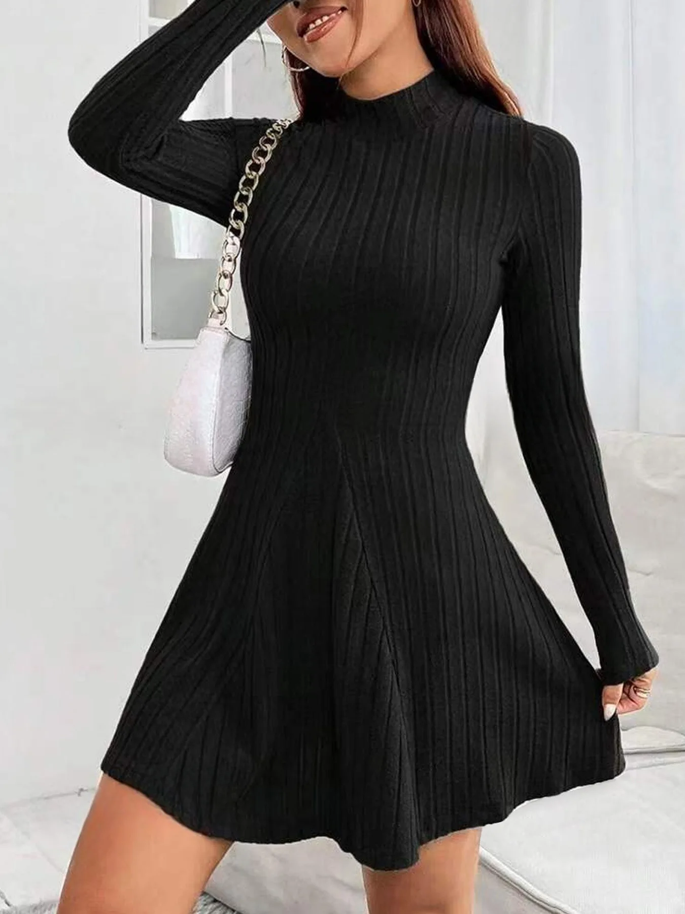 Damen Slim Fit Gestreiftes Kleid Langarm Hochkragen A-Linien-Rock Europäischer Stil Sommer 2026 Mode Grenzüberschreitende Kleidung