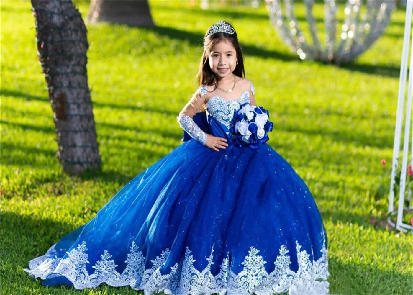 Royal Blue White Lace Appliqu&eacute; Flower Girl Dresses Scoop Neck Full Sleeves Princess Pageant Dress Kids Long Party Communio Gown