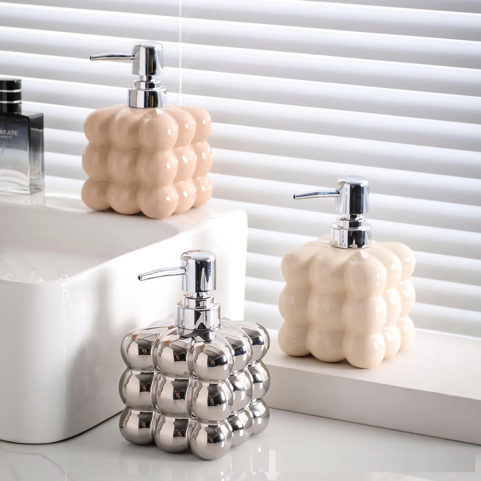 

350ml/450ml Ceramic Emulsion Bottle Luxury Press Emulsion Bottle Bathroom Accessories Home Bathroom Decor Modern Soap Dispenser