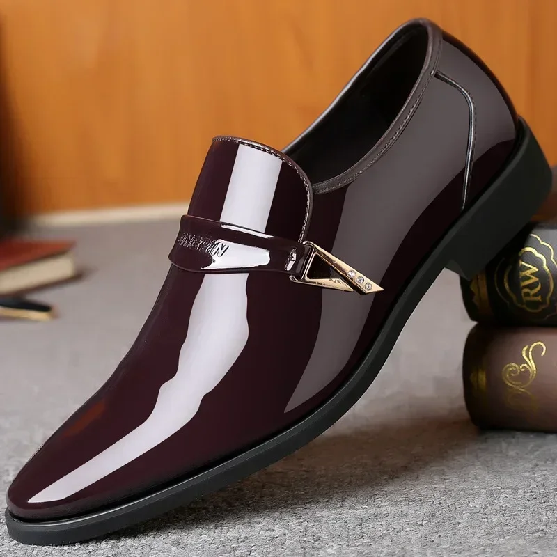 Large Size Men's shoes sharp leather patent business dress inside the height of men's shoes wedding