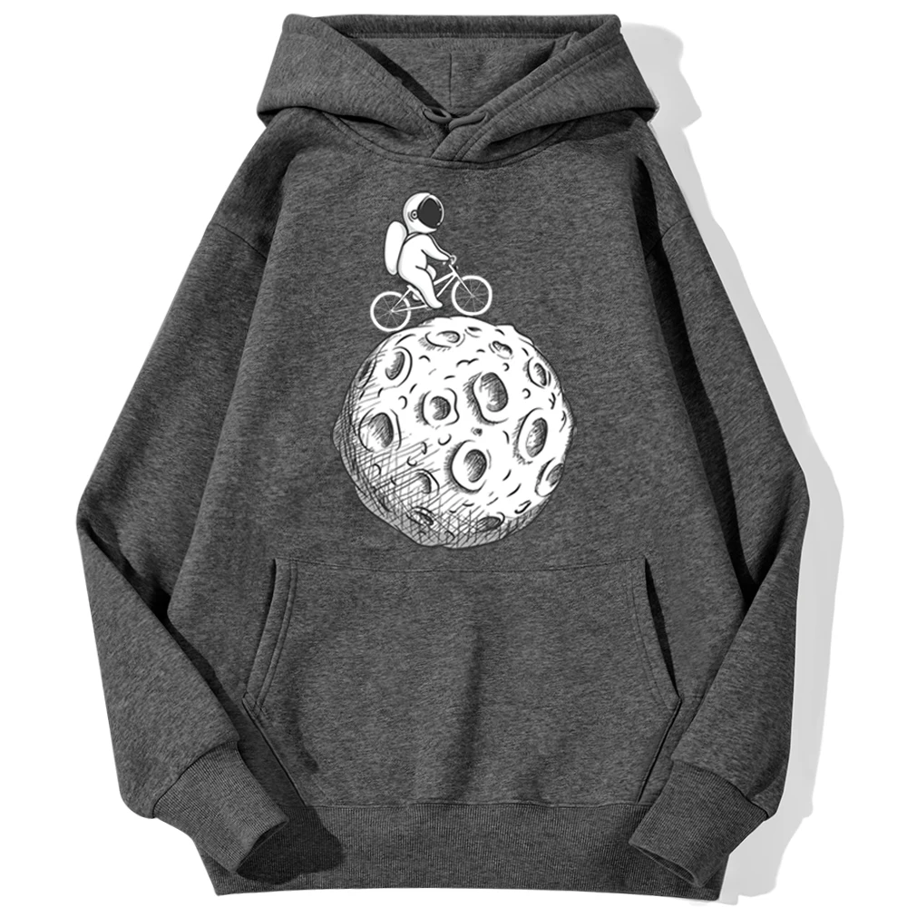 

Astronaut Cycling On The Moon Hoodies Autumn Fleece Male Hoodie Sweatshirt Warm Casual Men Clothing Fashion Brand Streetwear