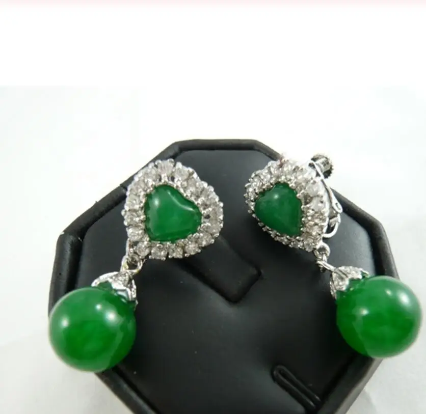 

2 choices Wholesale Green/red Natural jade Crystal Heart Clip-On Earrings