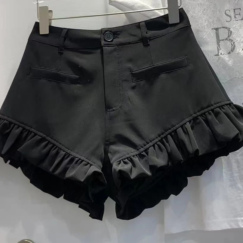 

Shorts female spring and summer 2024 new lotus leaf lace casual high waist thin wooden ear A wide leg hot pants.