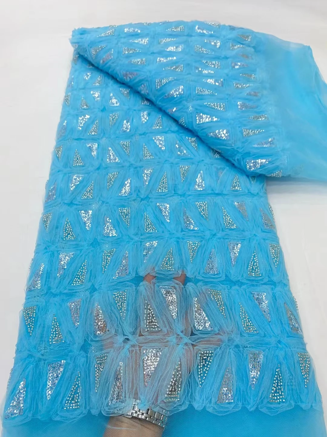 

Небесно-голубая африканская кружевная ткань с блестками для женского платья 2023, кружевная ткань с французскими бусинами, материал для быстрого шитья LDP23226
