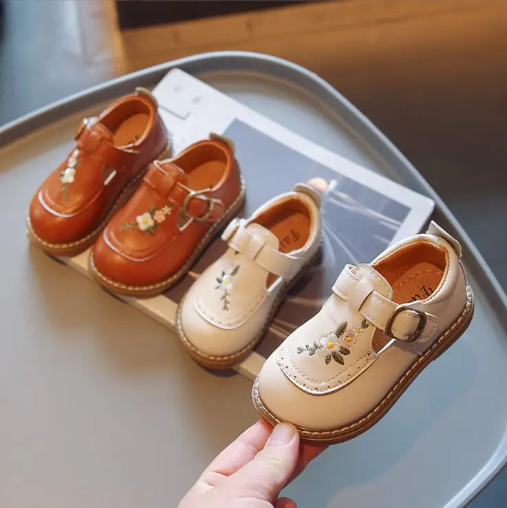 

Kids Girls Pu Leather Shoes Princess Dress Single Shoes Child Autumn Baby Sneakers Sandals Toddler Breathable School Shoes 21-30