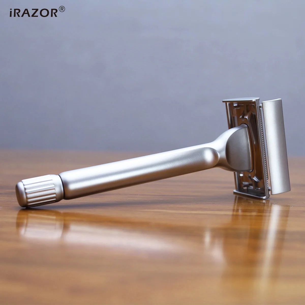 iRAZOR New Heavy Butterfly Design Double Edge Safety Razor with 10pcs Original Blade Refills for Men Reusable Grooming Gift Set 3