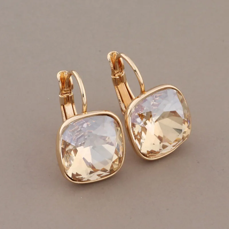 Pendientes De Tuerca De Diamantes De Imitación Cuadrados De 6 Mm De Tanzanita, Pendientes