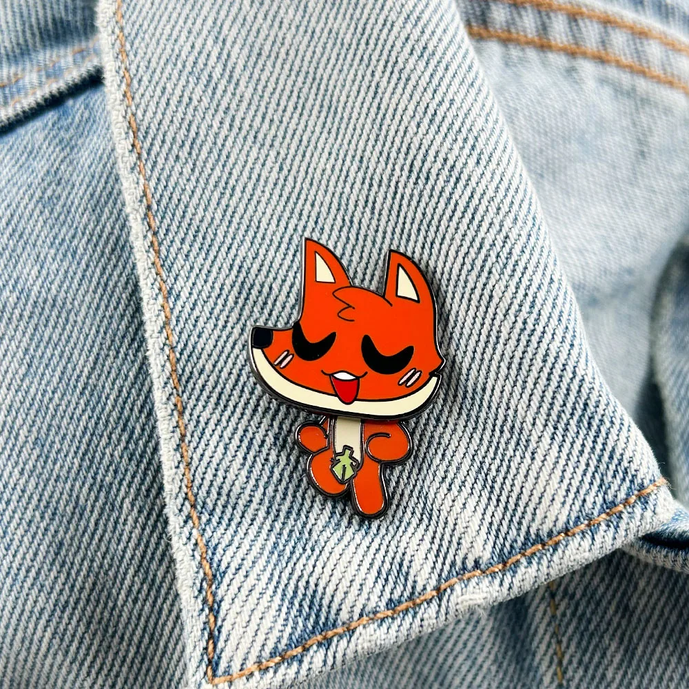 Cult Of The Lamb Fox Follower Brooch Fridge Magnet Dual-purpose