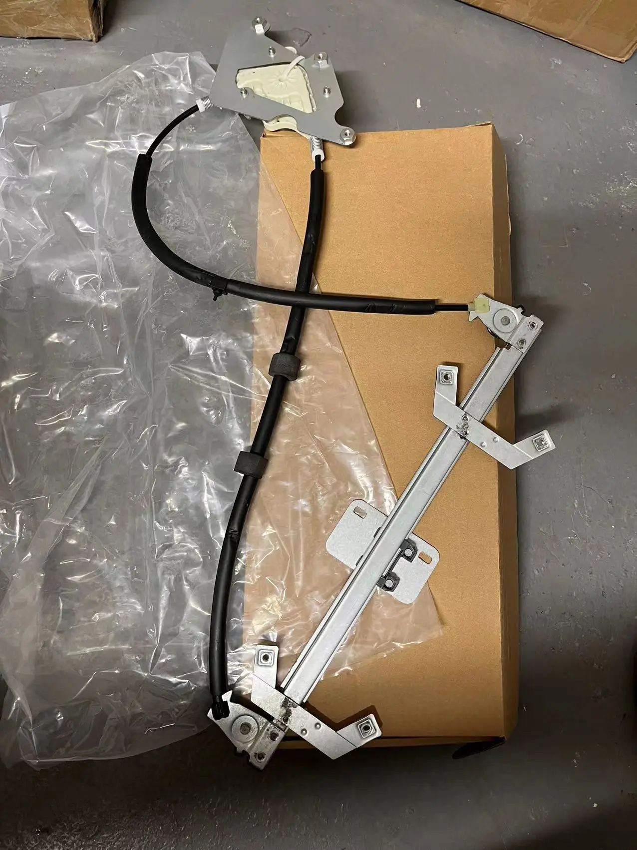 Car Window lifter right without engine 2010mer ced esb enzG500 G550