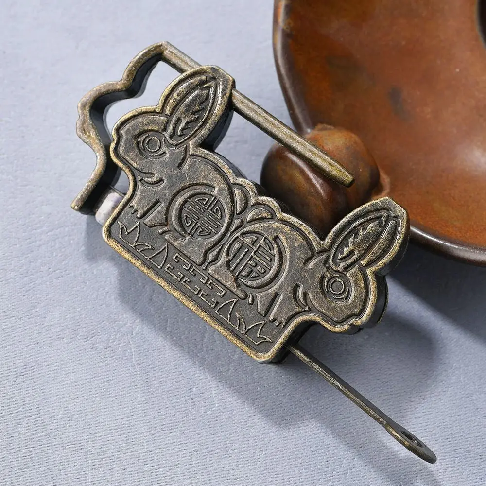 Description Picture 4 of itemAntique Retro Padlock Decorative Vintage Chinese Lock Mini Keyed Locks for Small Wooden Jewelry Storage Box