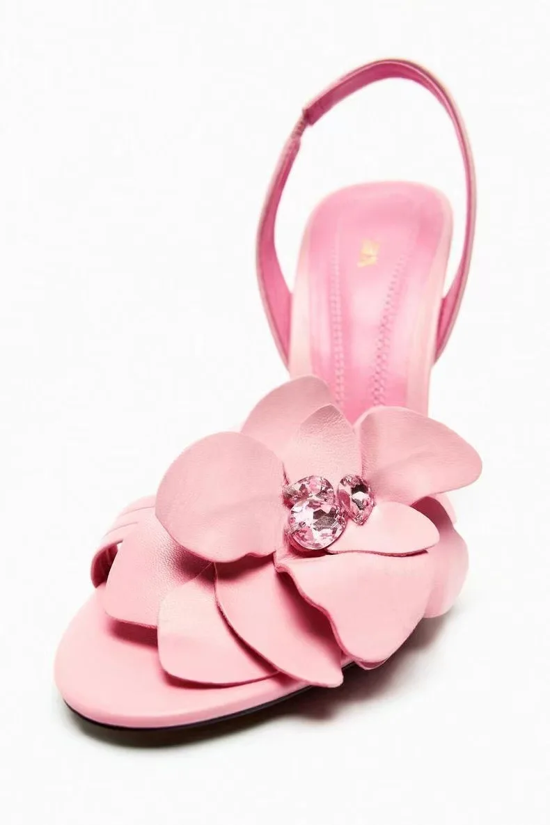 

Fairy Style Flower Decorated High Heeled Sandals for The Summer of 2023, New Niche Slim Heel Sexy Open Toe Comfortable Sandals