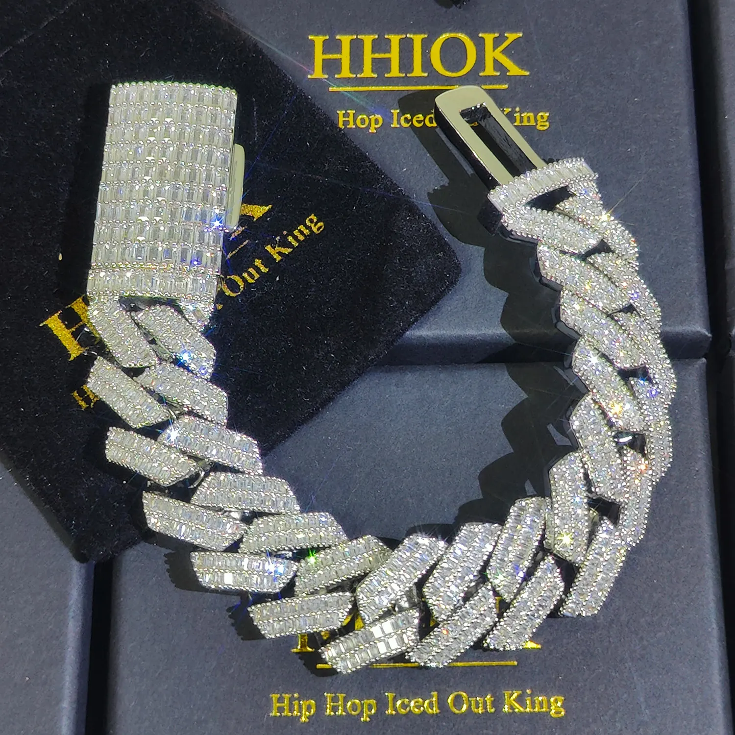 

20mm Iced Out 5A+ Cubic Zirconia Cuban Link Bracelet Silver Plated Bling CZ Hip Hop Rapper Jewelry for Men Women