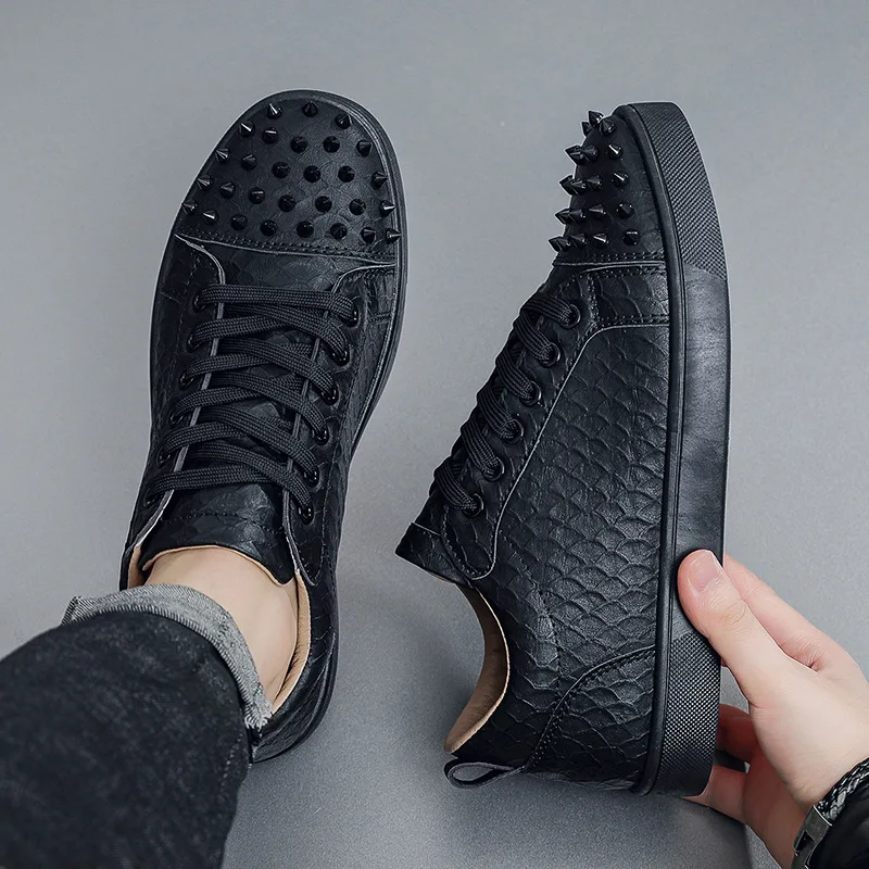 2026 New Fashion Rivet Men's Board Shoes Spirit of Youth Casual Single Shoes Trendy male Sports Shoes 4
