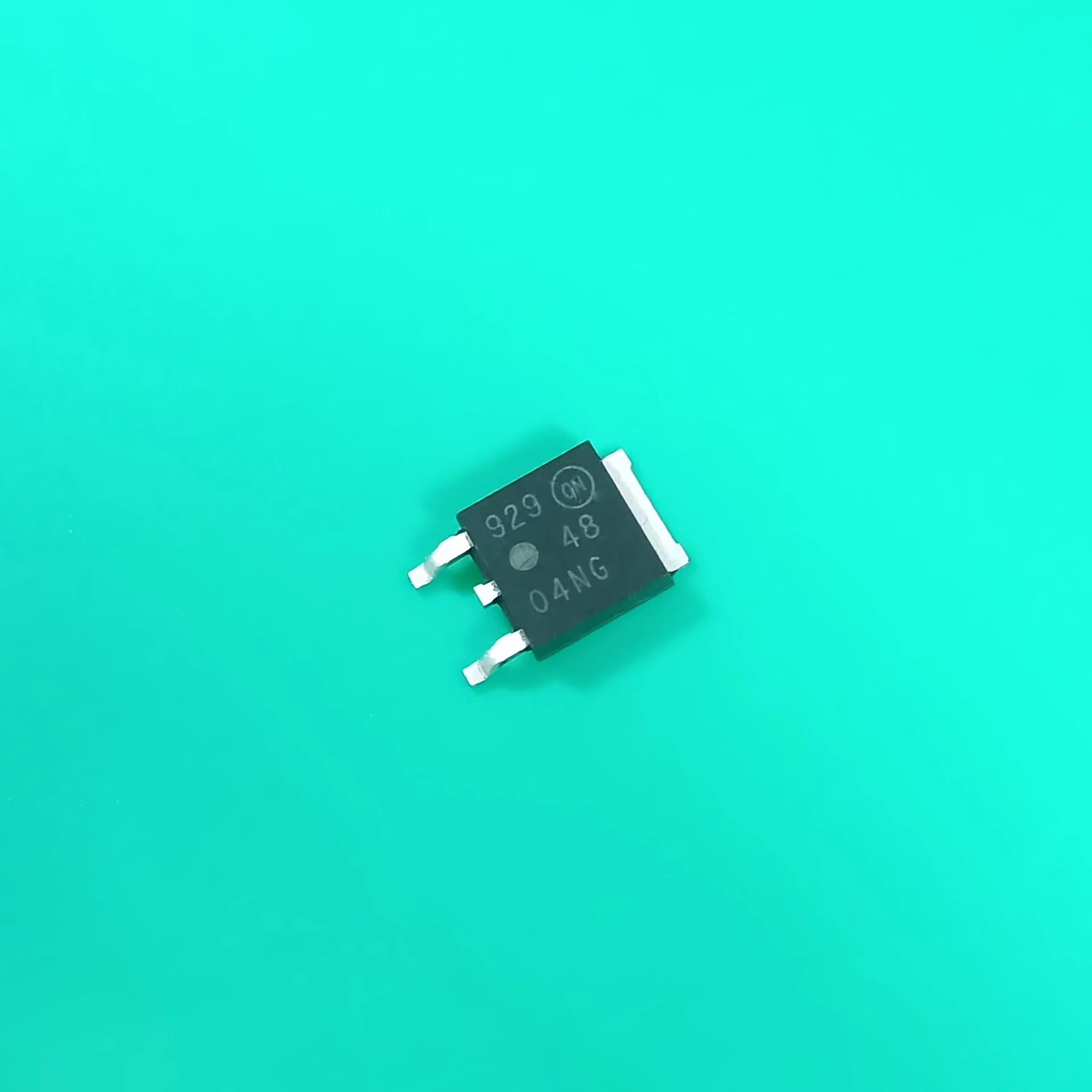 

50 шт./лот NTD4804NT4G TO252 MOSFET N-CH 30V 14.5A DPAK 4804NG 48 04NG NTD4804NG