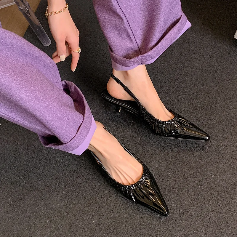 Baotou Mid Heel Back Air Sandals 2023 Spring New Pointed High Heels Women's Genuine Leather Slim Heels with Sexy Temperament